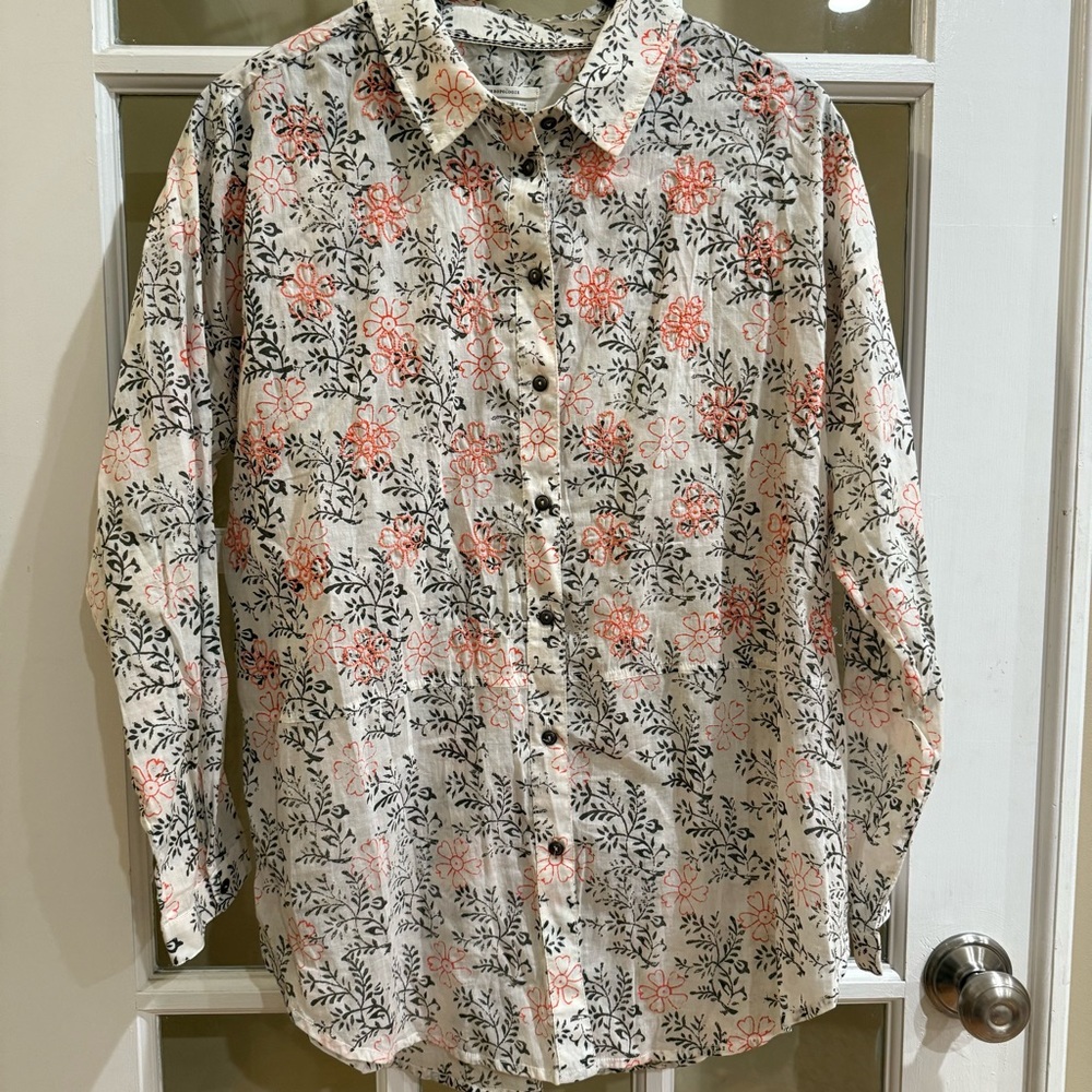Anthropologie Enchanted Floral Embroidered Button Down Shirt Small Oversized - Picture 3 of 8